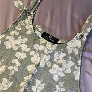 Lex Breezy Floral Print short overalls - light brown and light pink